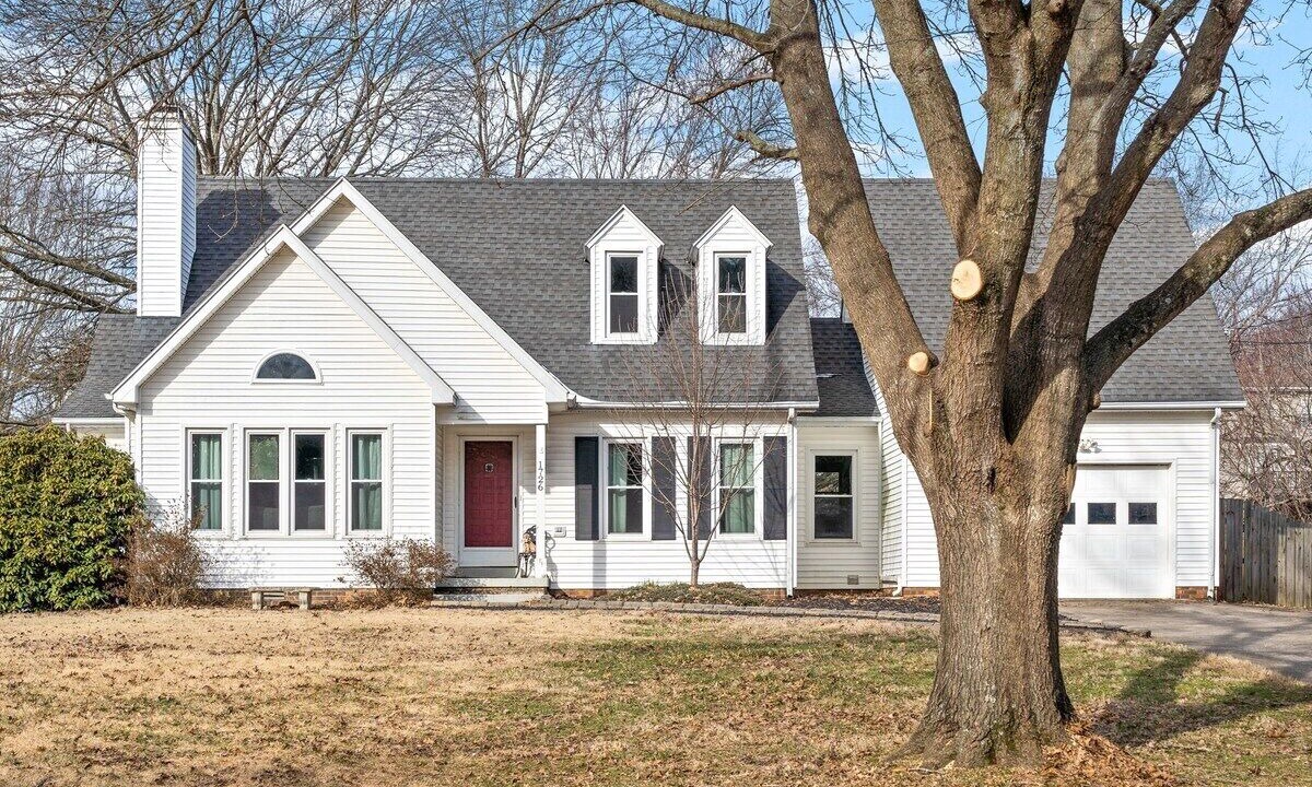 Photo of Outdoor in Clarksville