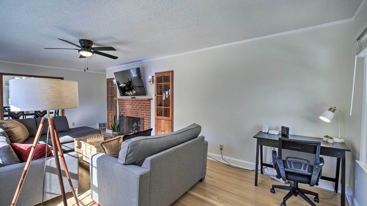Photo of Livingroom in Welch