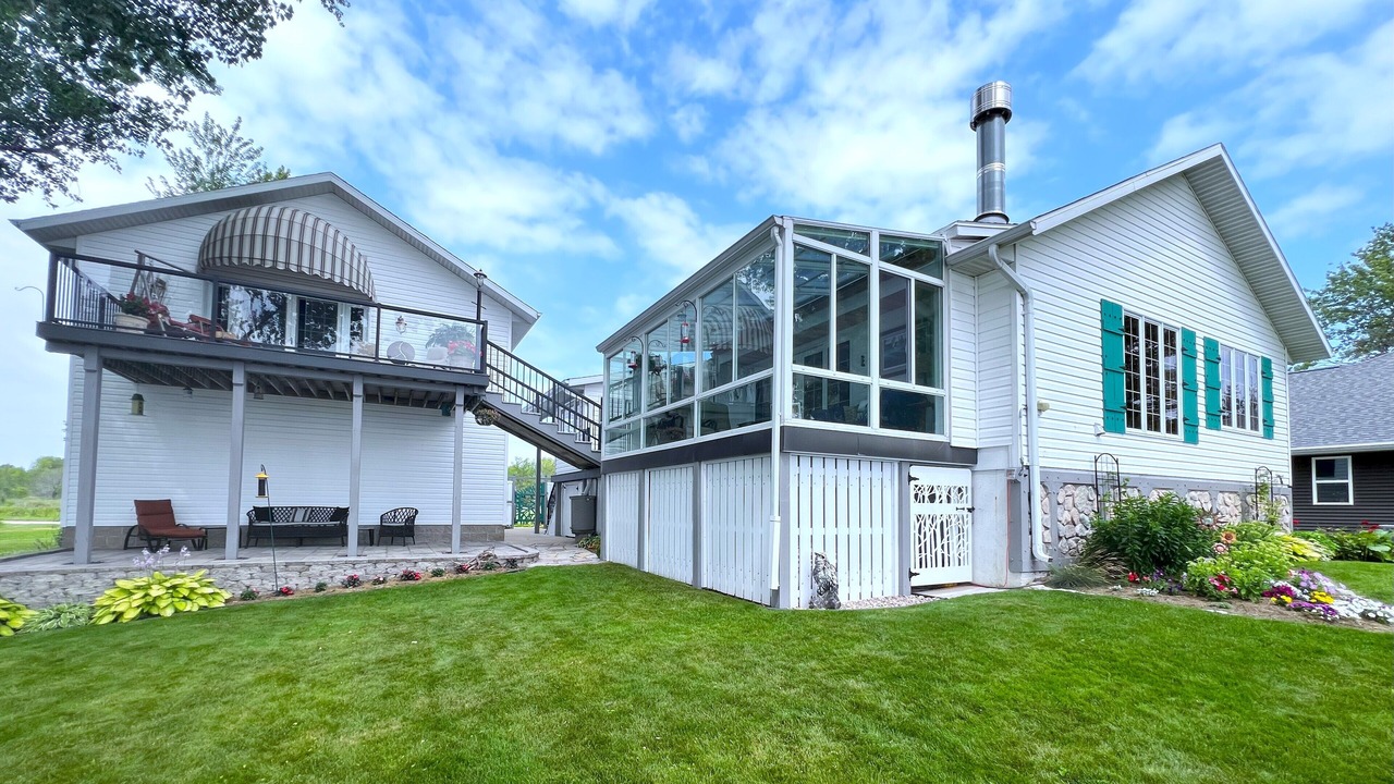 Photo of Outdoor in Abrams