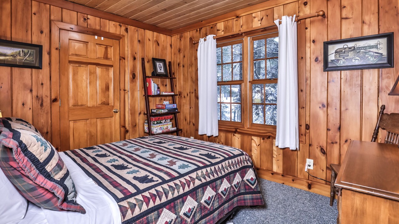 Photo of Bedroom in Eagle River
