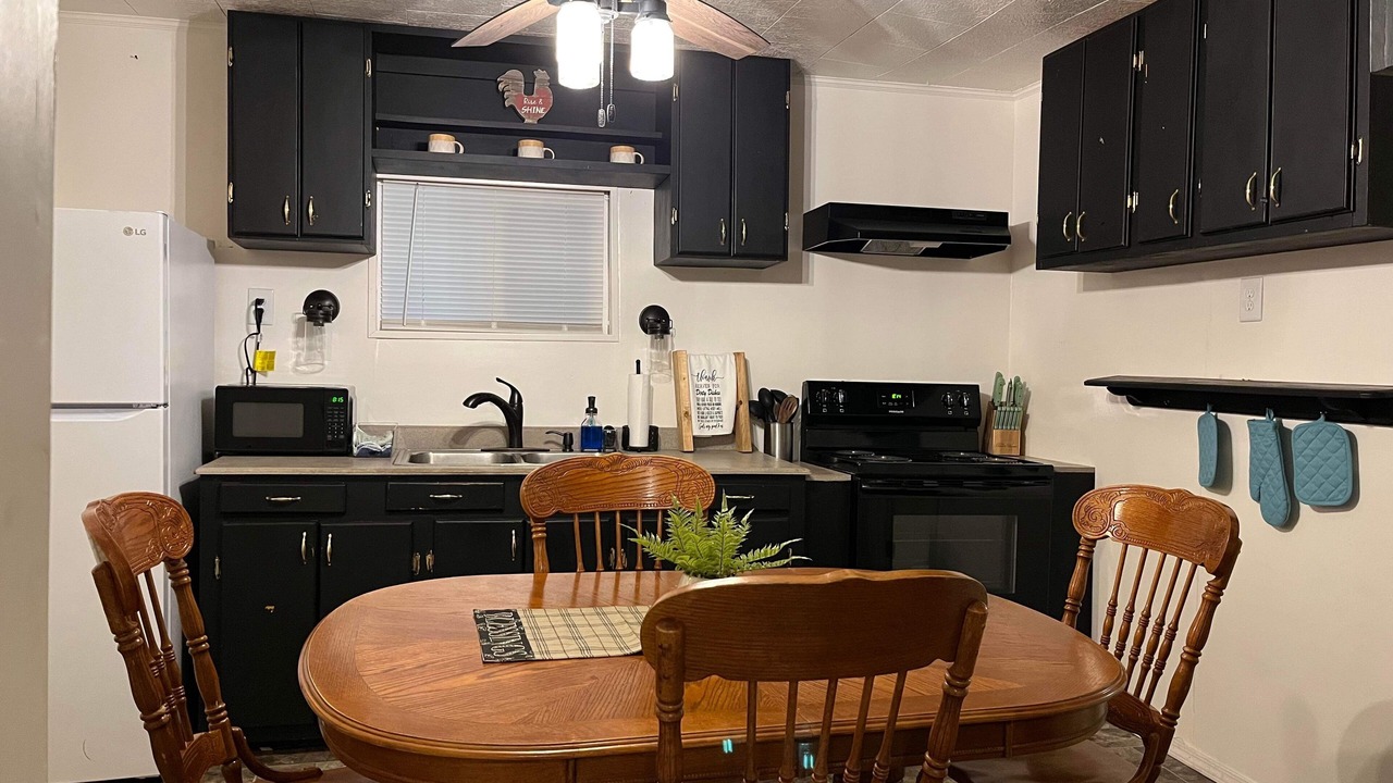 Photo of Kitchen in Warriormine