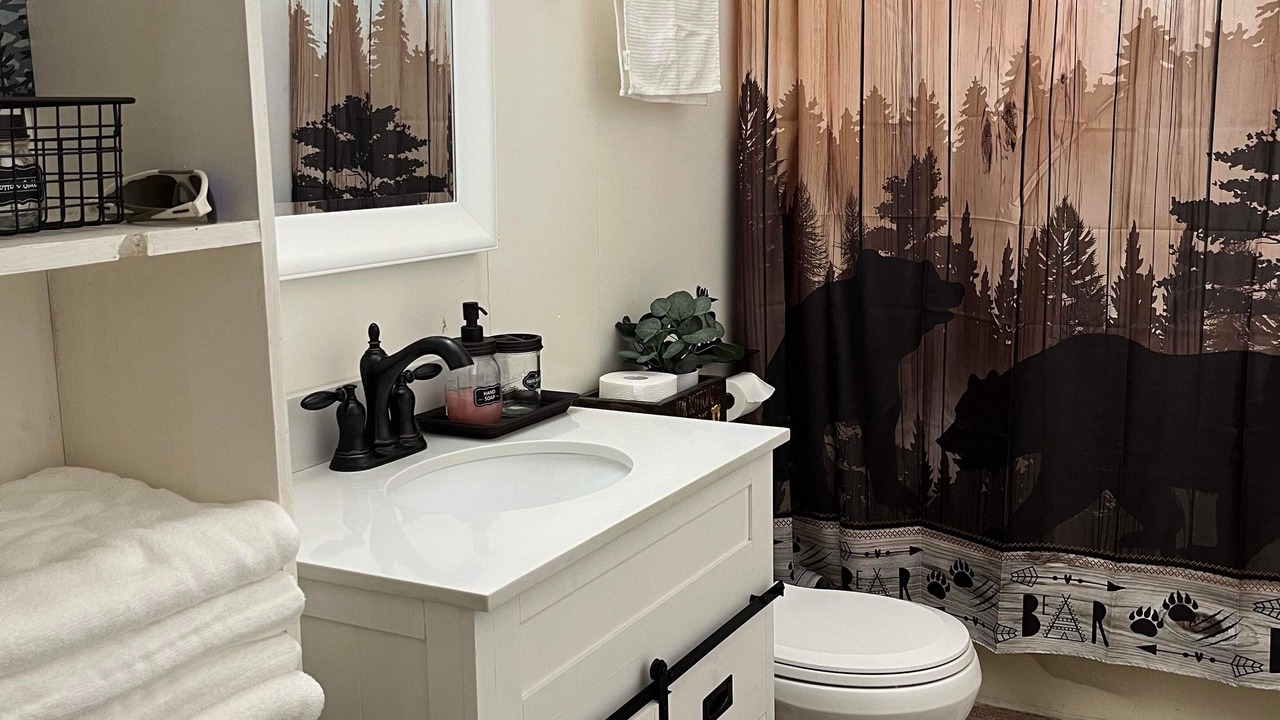 Photo of Bathroom in Warriormine