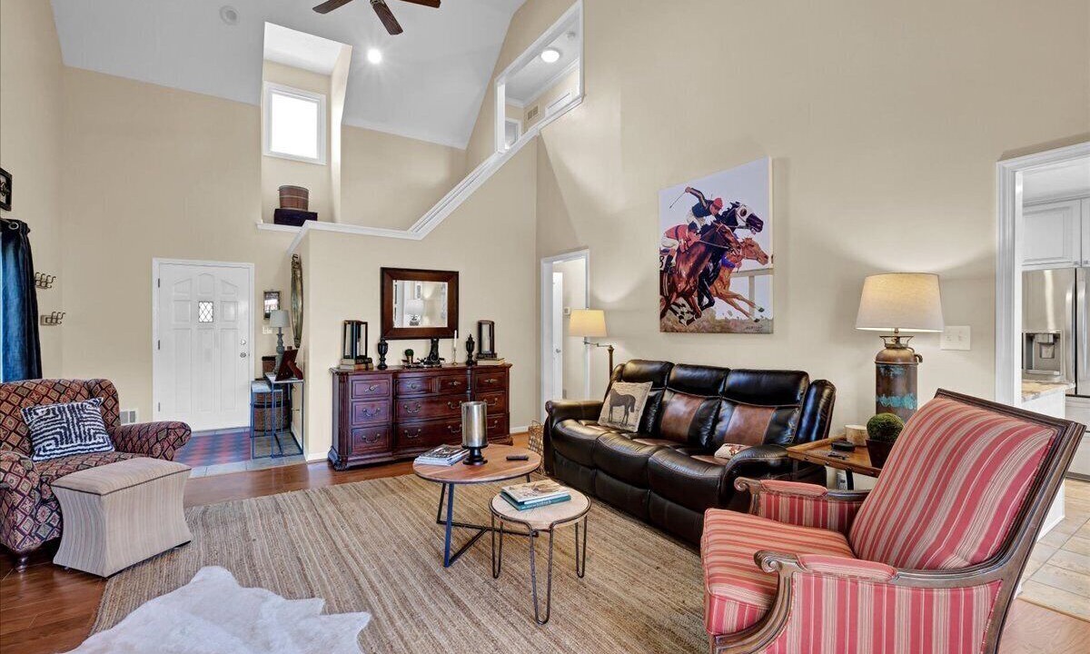 Photo of Livingroom in Shelbyville