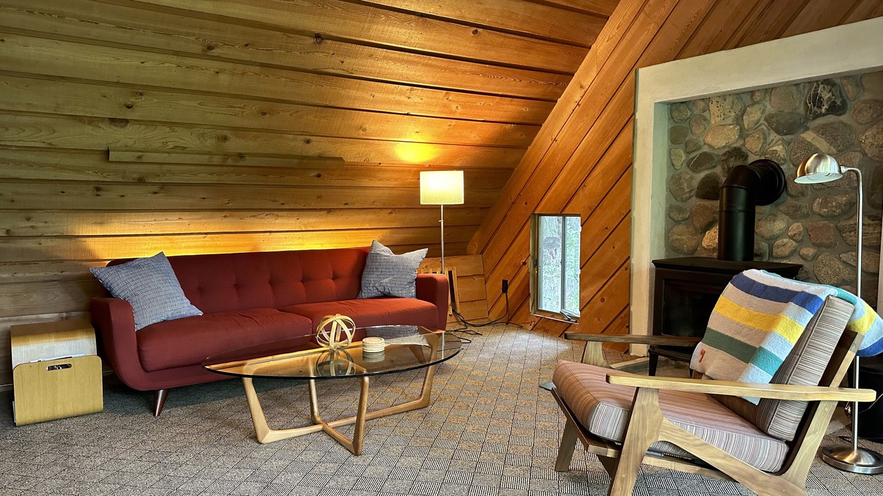 Photo of Livingroom in Suttons Bay