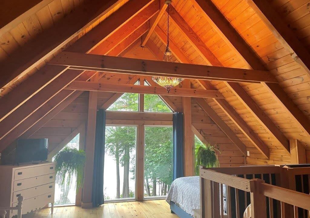 Photo of Bedroom in Oakland