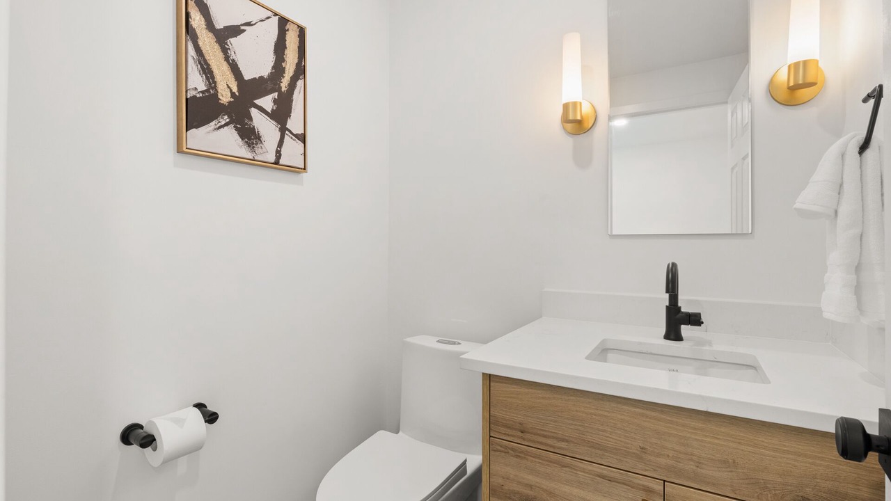 Photo of Bathroom in Scottsdale Estates Six