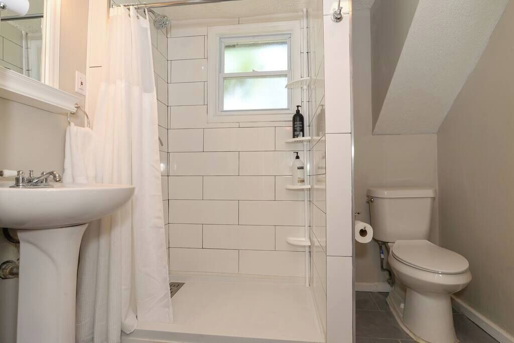 Photo of Bathroom in Brook Park