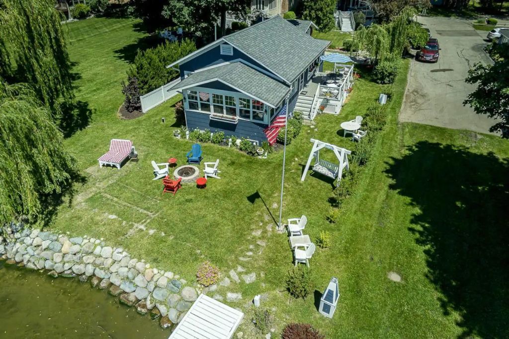 Photo of Outdoor in Delavan Lake