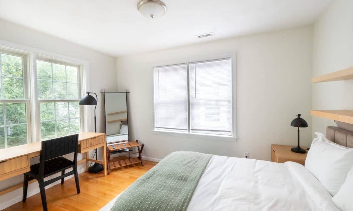 Photo of Bedroom in Swampscott