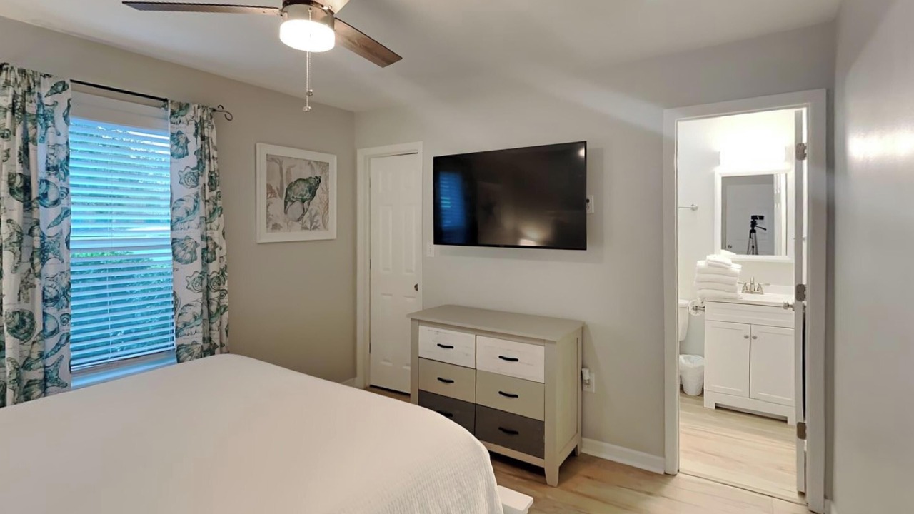 Photo of Bedroom in Seagrove Beach