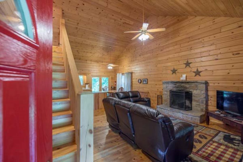 Photo of Livingroom in McArthur