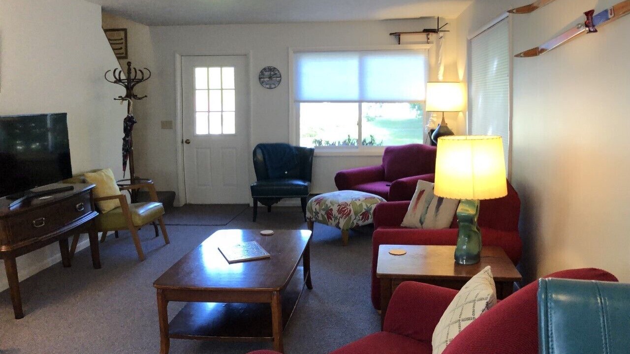 Photo of Livingroom in Empire