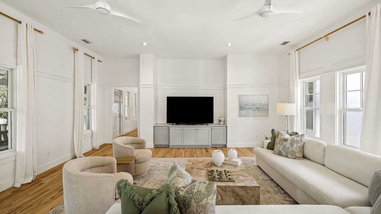 Photo of Bedroom in Rosemary Beach
