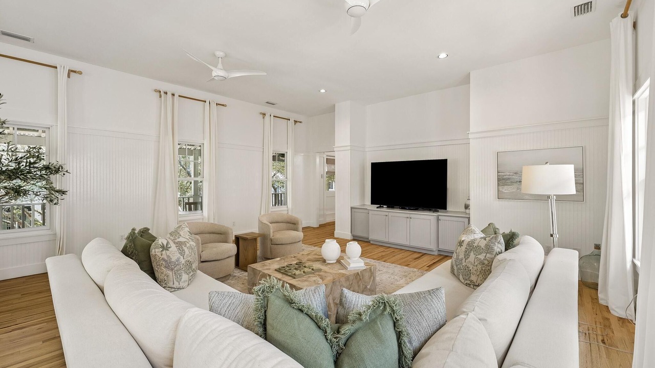 Photo of Bedroom in Rosemary Beach