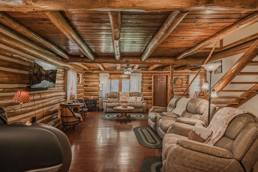 Photo of Livingroom in South Bloomingville