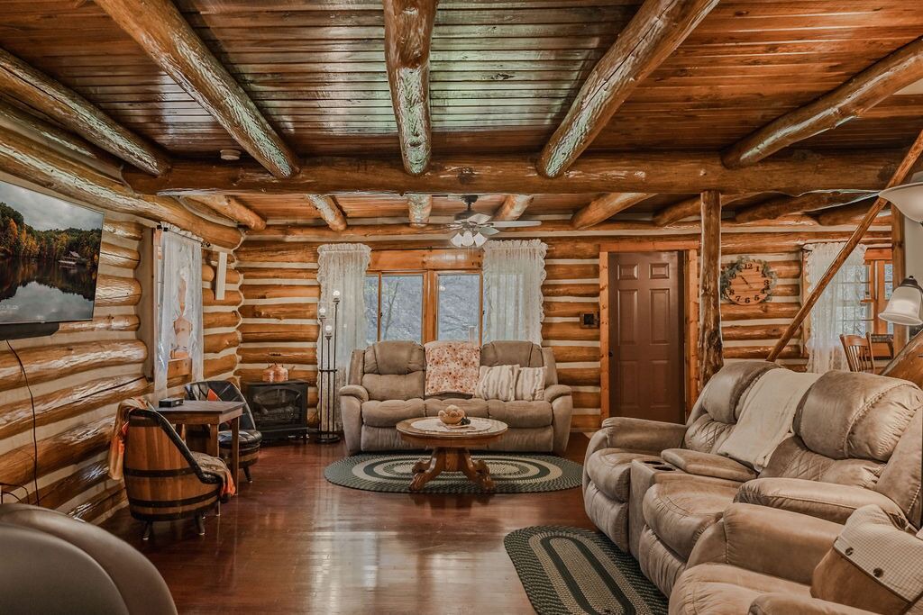 Photo of Livingroom in South Bloomingville