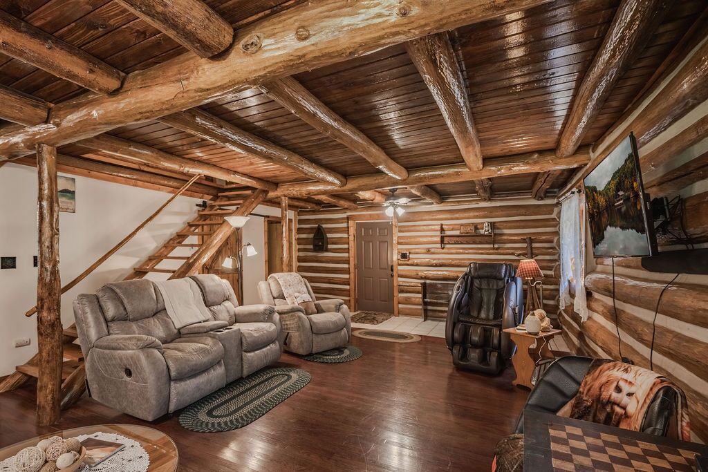 Photo of Livingroom in South Bloomingville