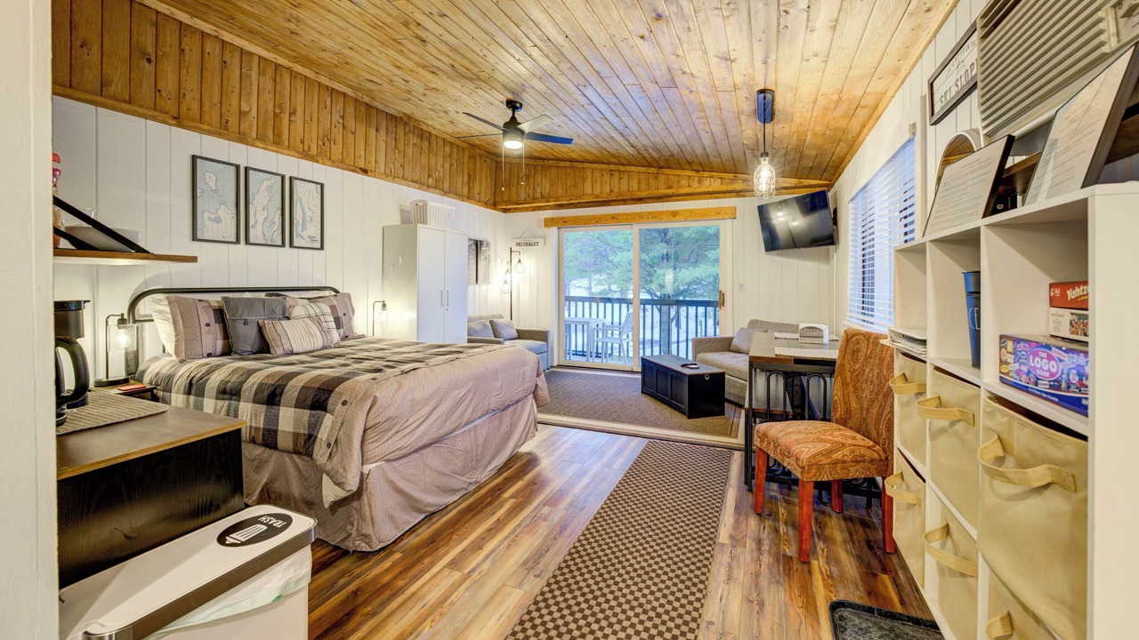 Photo of Bedroom in Bellaire