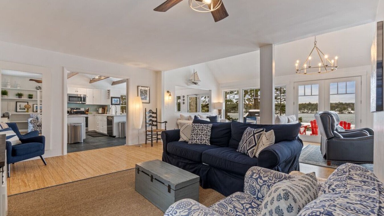 Photo of Livingroom in West Bath