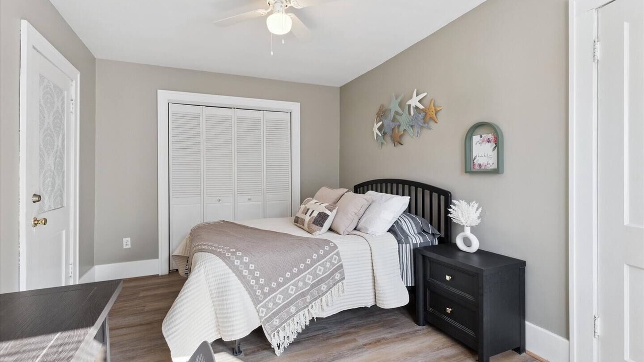 Photo of Bedroom in John Ball Park