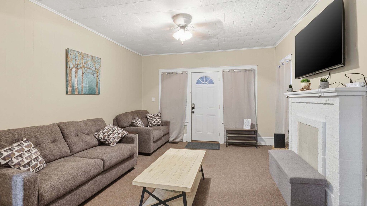 Photo of Bedroom in Matewan