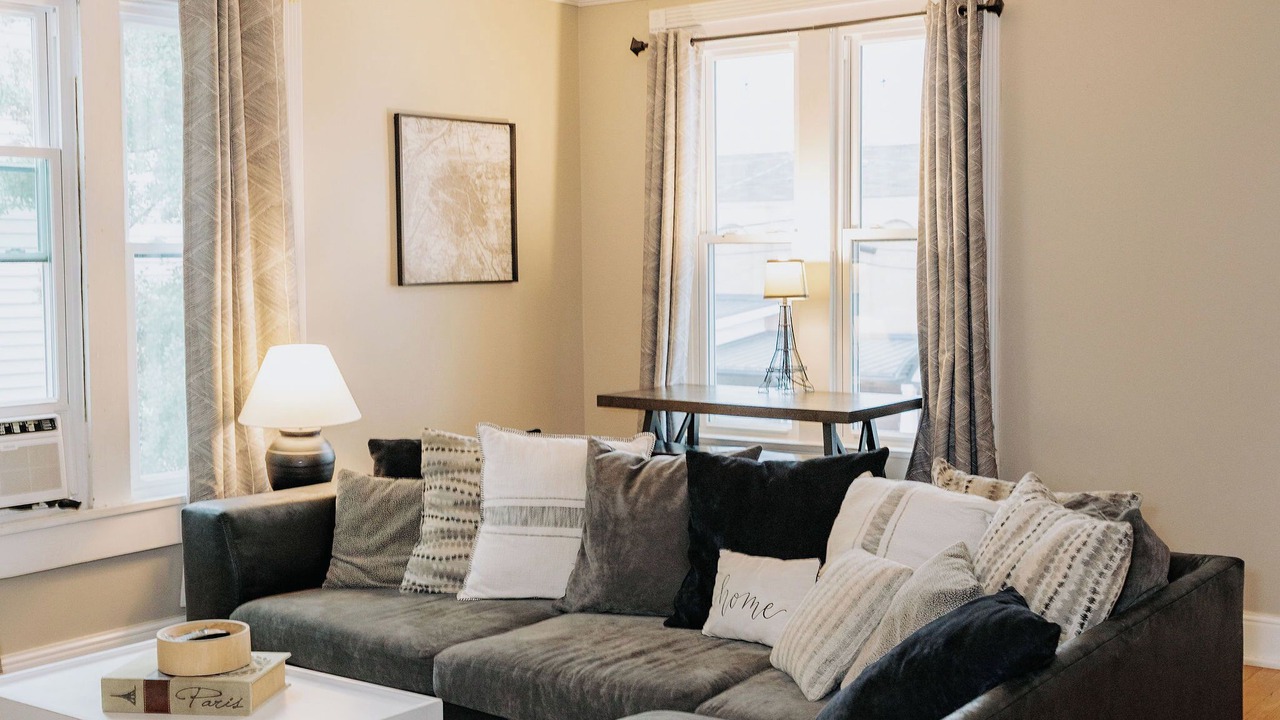 Photo of Livingroom in Bowling Green