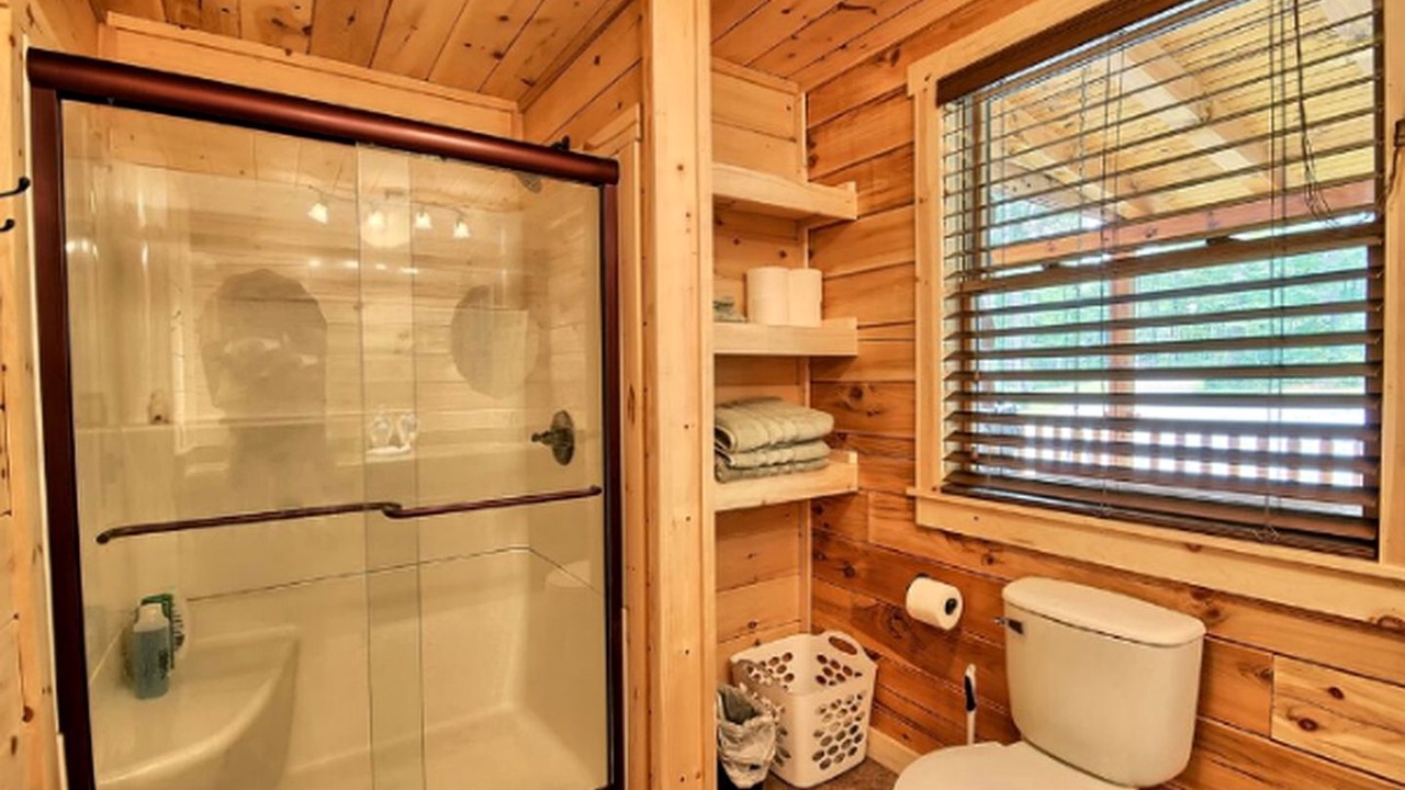 Photo of Bathroom in Logan