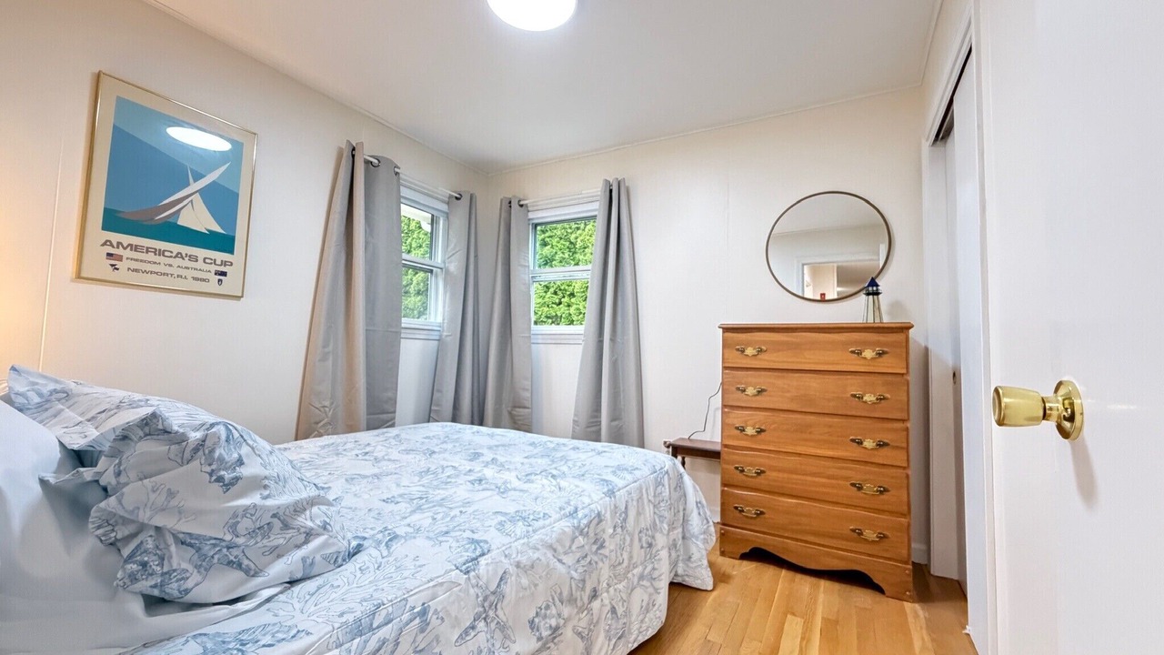 Photo of Bedroom in Dennis