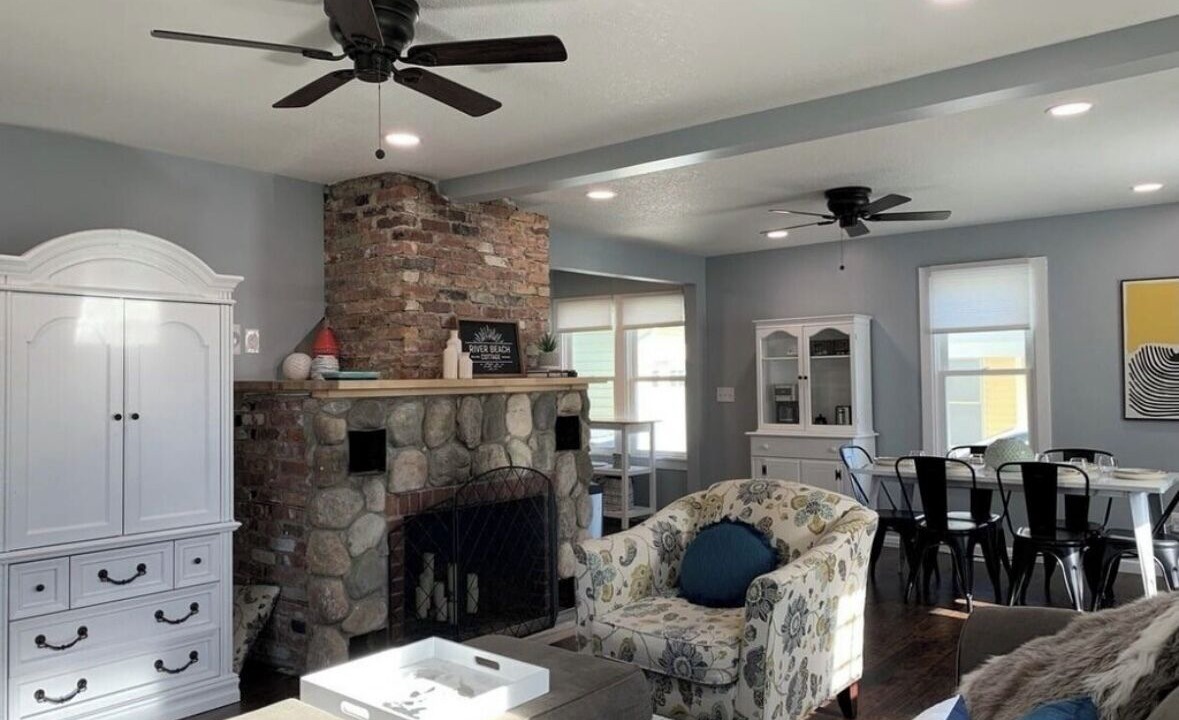 Photo of Livingroom in Bellaire