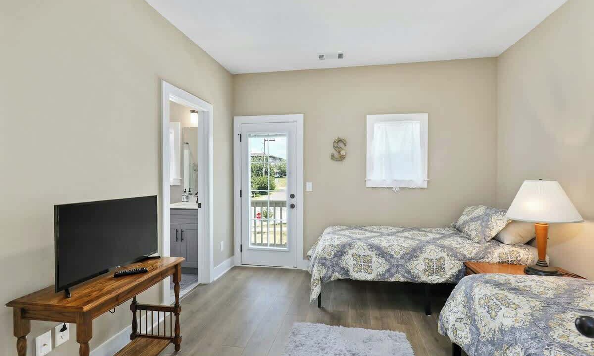 Photo of Bedroom in Lakewood