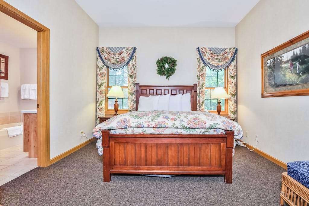 Photo of Bedroom in Manitowish Waters
