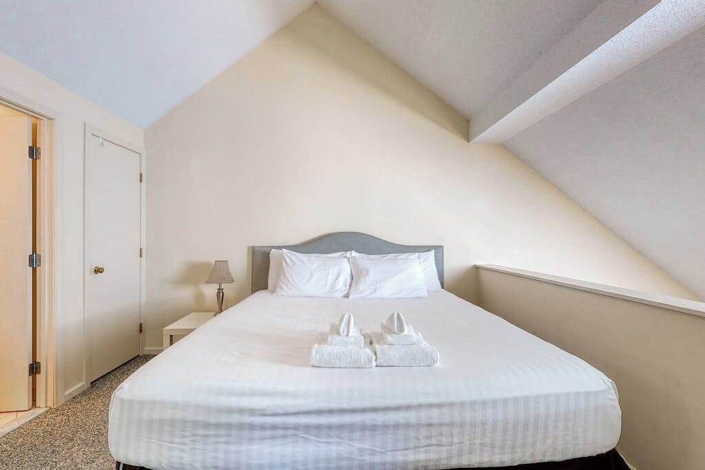 Photo of Bedroom in Brewster