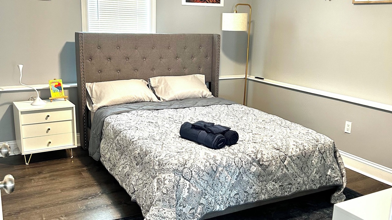 Photo of Bedroom in Wellington Hill