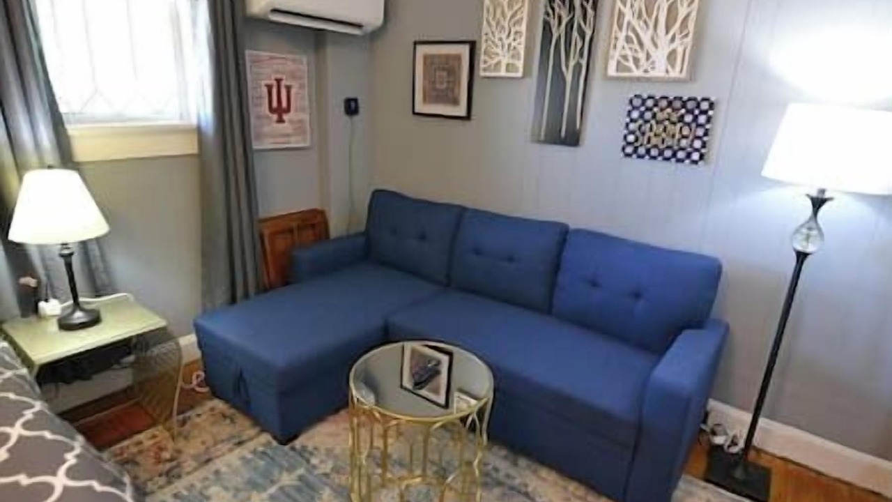 Photo of Livingroom in Bloomington