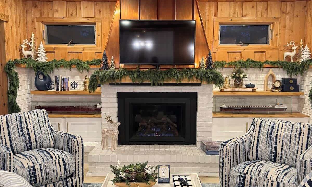 Photo of Livingroom in Cheboygan