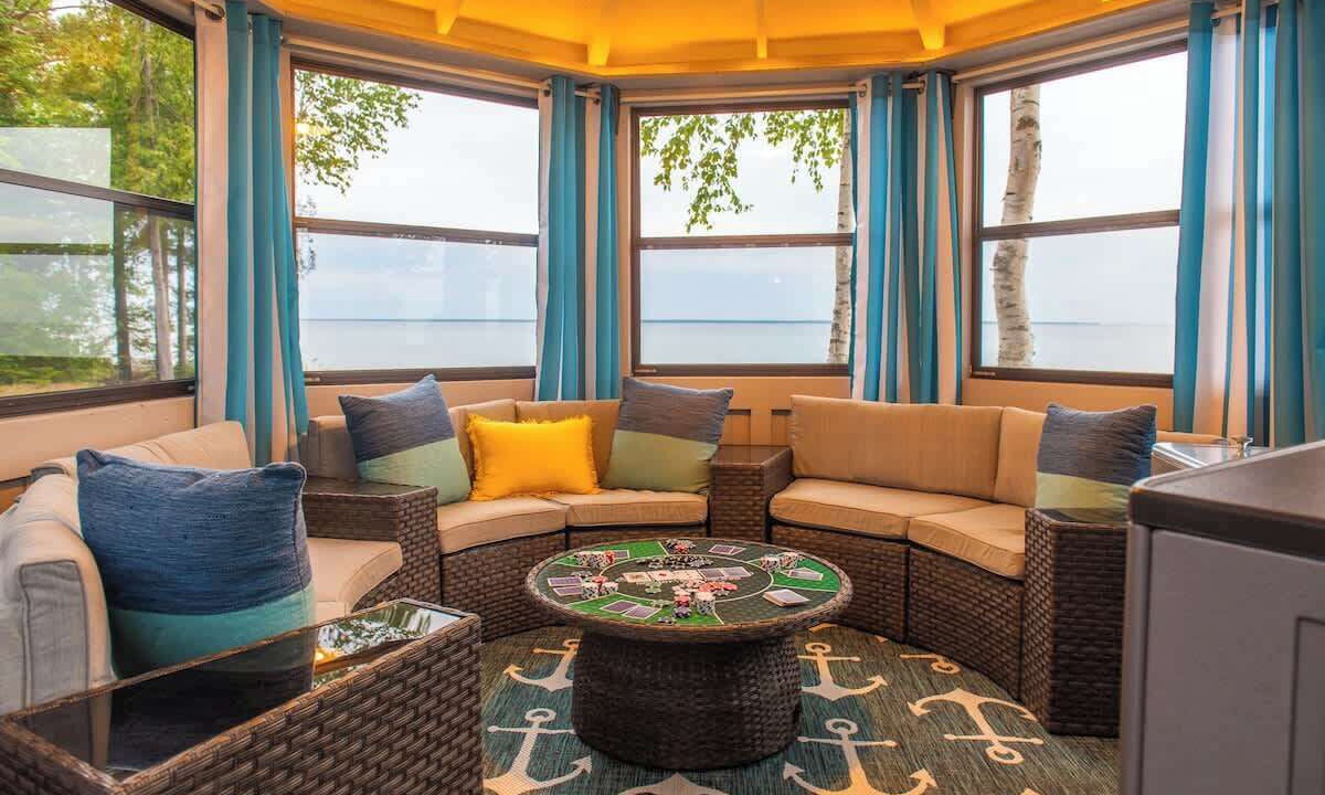 Photo of Livingroom in Cheboygan