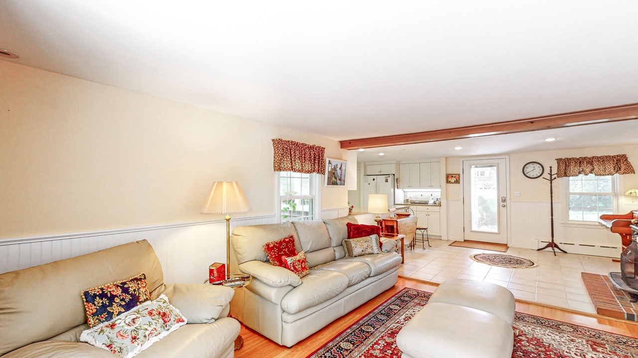 Photo of Livingroom in Falmouth Heights