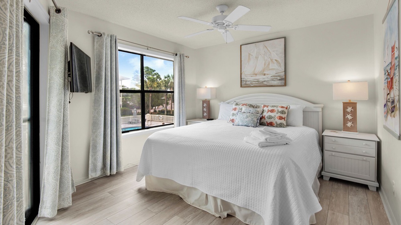 Photo of Bedroom in Seagrove Beach