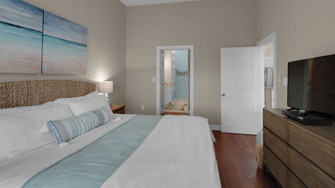 Photo of Bedroom in Seacrest Beach