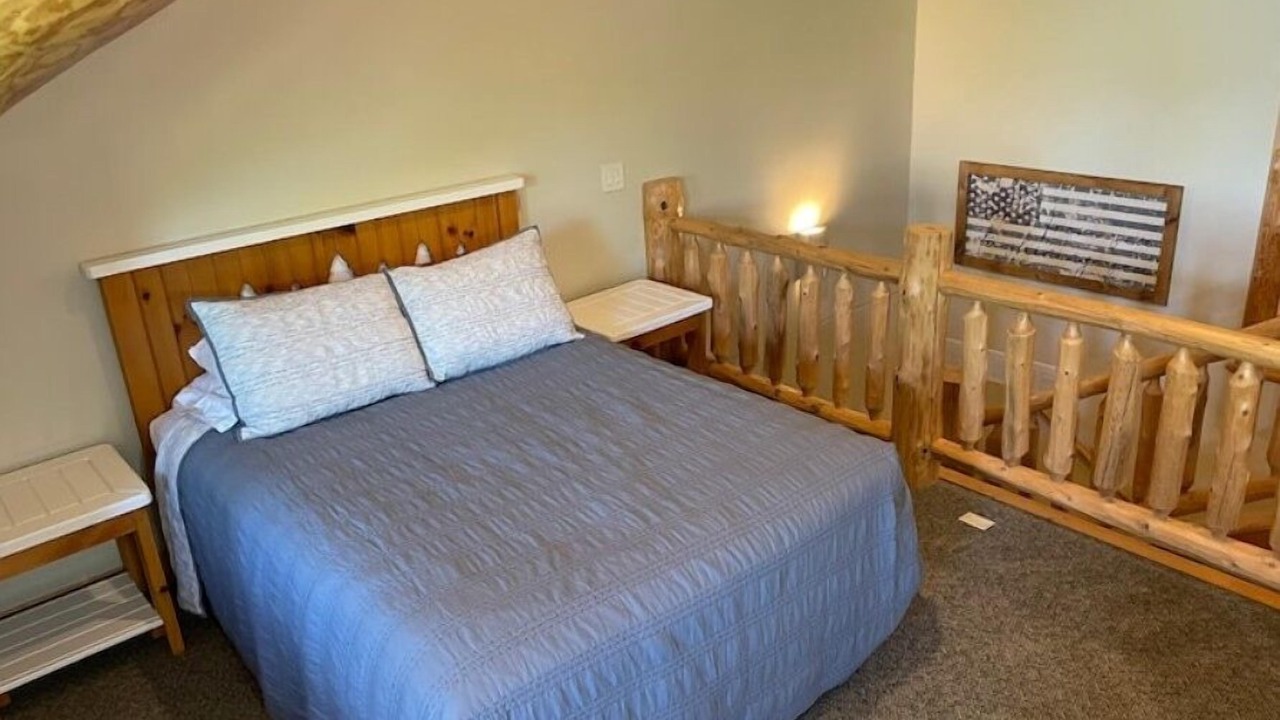 Photo of Bedroom in Crosslake