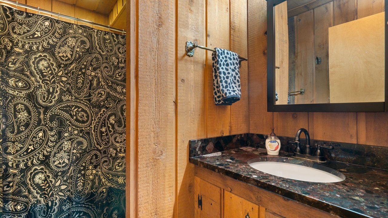 Photo of Bathroom in Bellaire