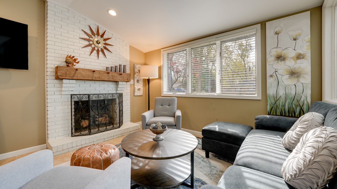 Photo of Livingroom in Cassopolis