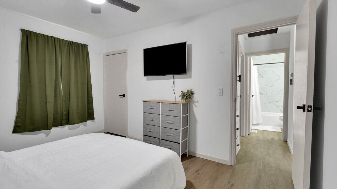 Photo of Bedroom in Evansville