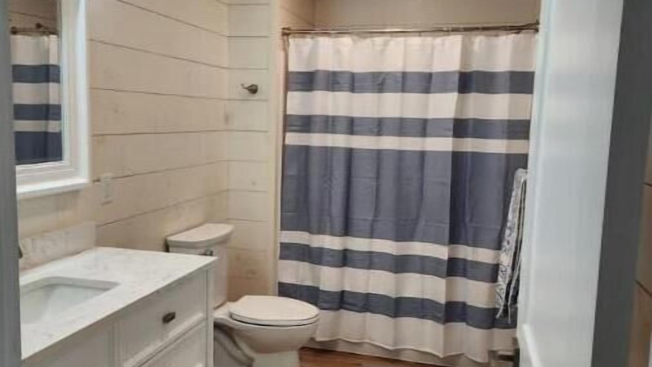 Photo of Bathroom in Bois Blanc Island