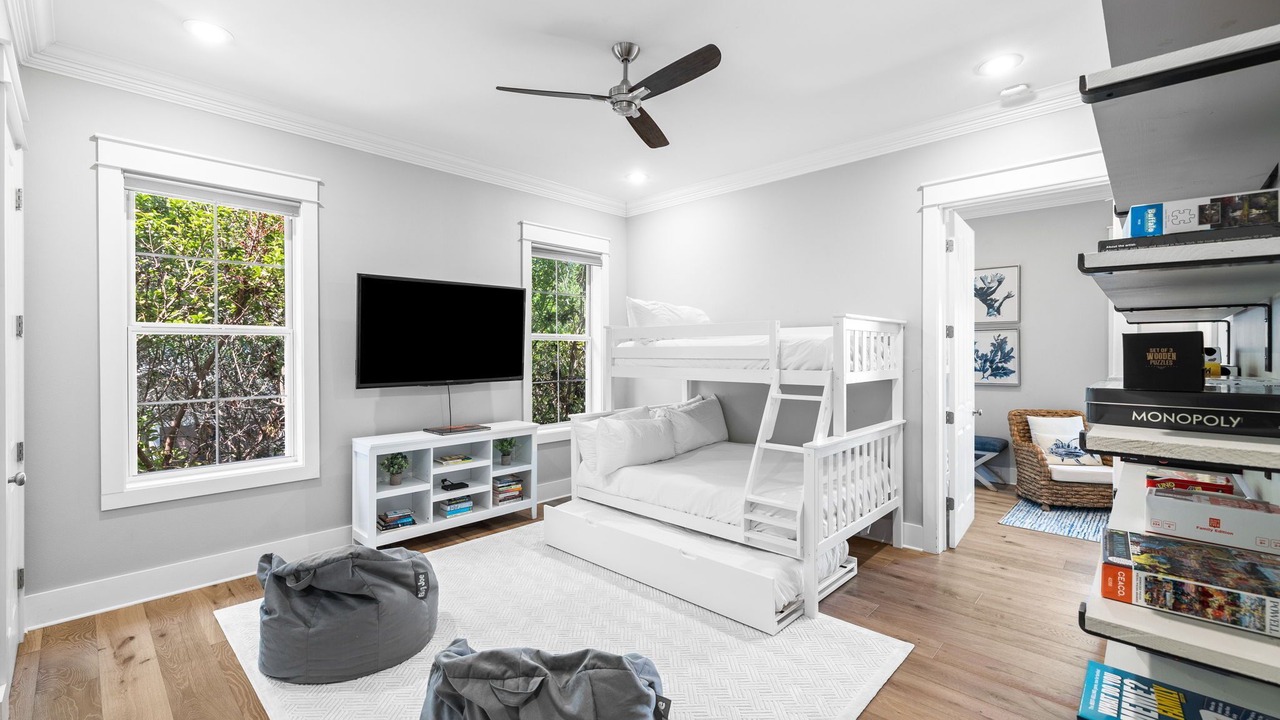Photo of Bedroom in Seacrest