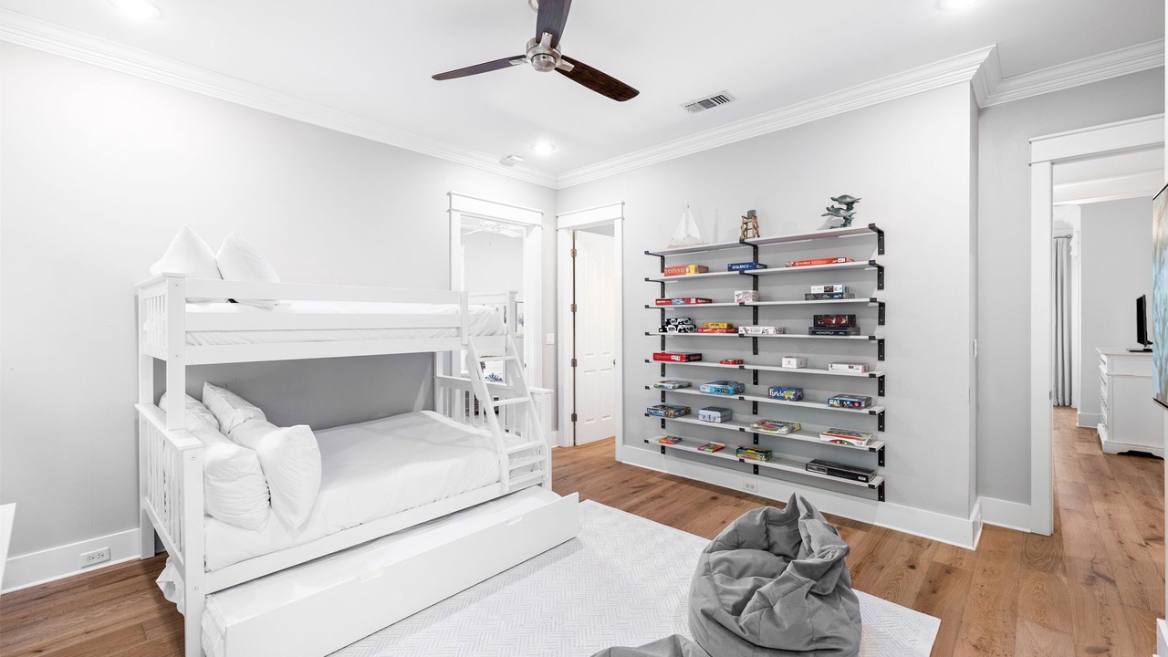Photo of Bedroom in Seacrest