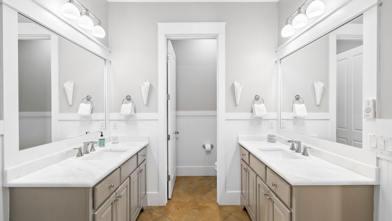 Photo of Bathroom in Seacrest