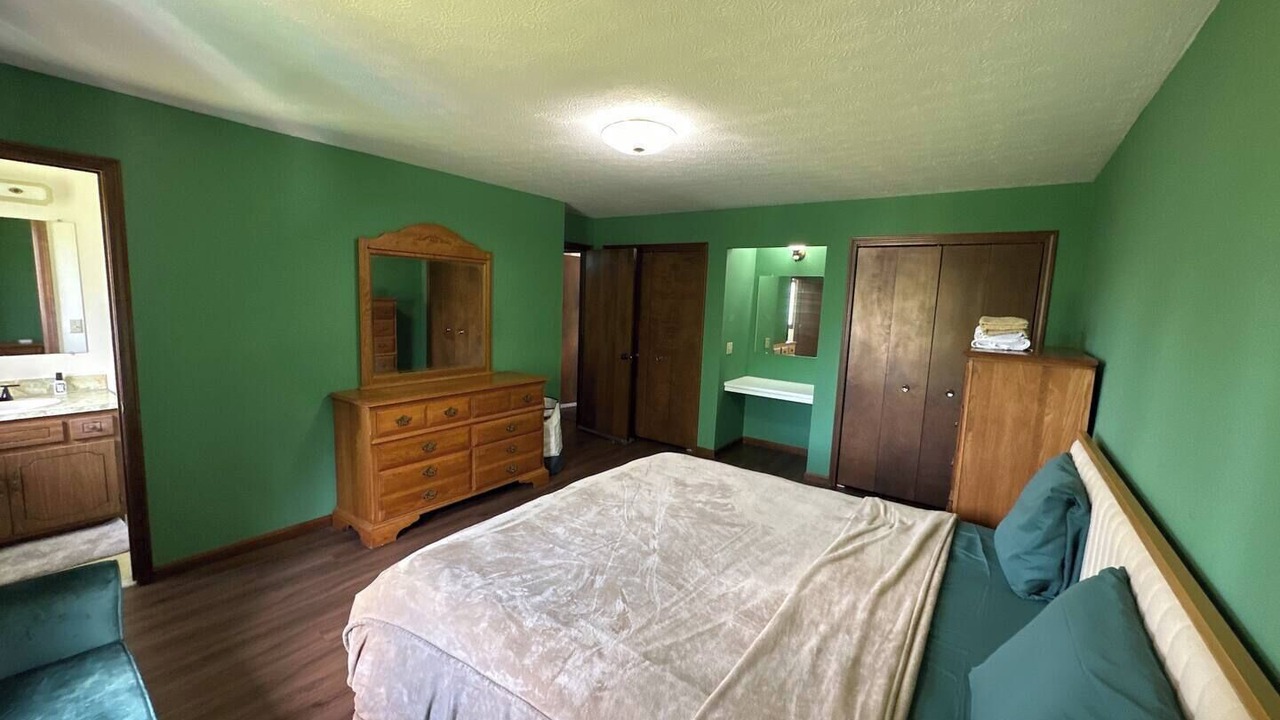 Photo of Bedroom in Parma Heights