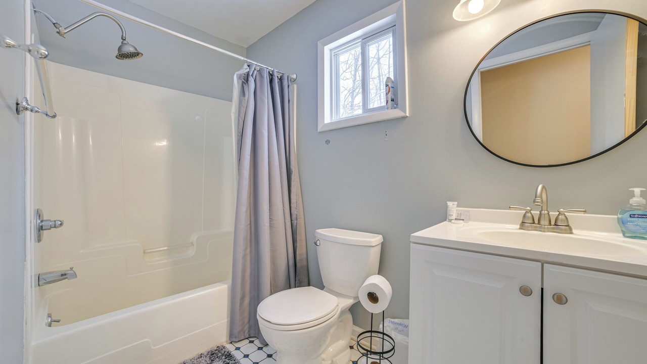 Photo of Bathroom in Higgins Lake