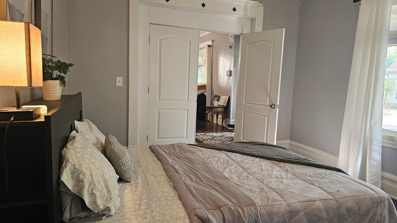 Photo of Bedroom in Youngstown